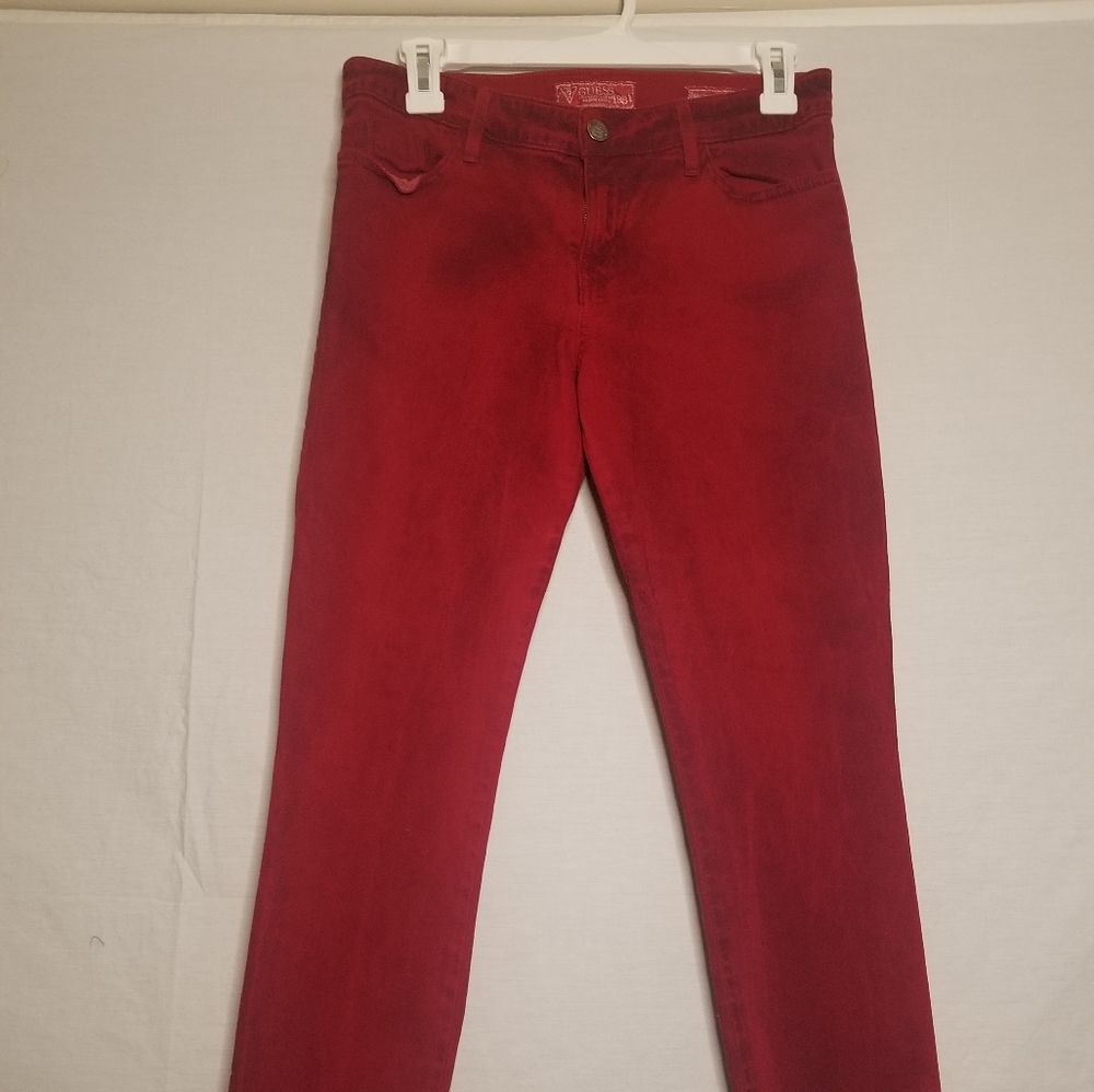 GUESS LOW RISE STAINED RED JEANS